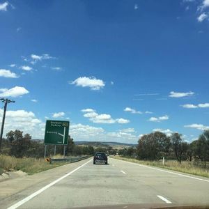 Meet your Posher, Khalida